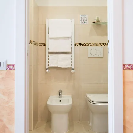 Bed & Breakfast Domus Giulia 4*