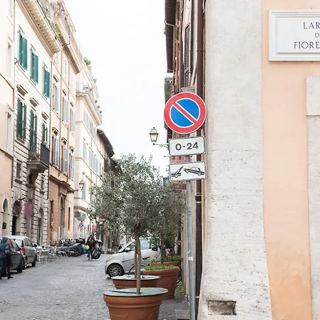 Domus Giulia Bed & Breakfast