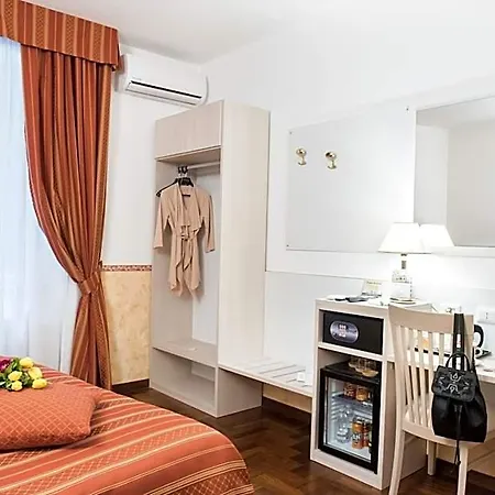 Domus Giulia 4*