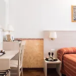 Domus Giulia Bed & Breakfast