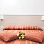 Domus Giulia 4*
